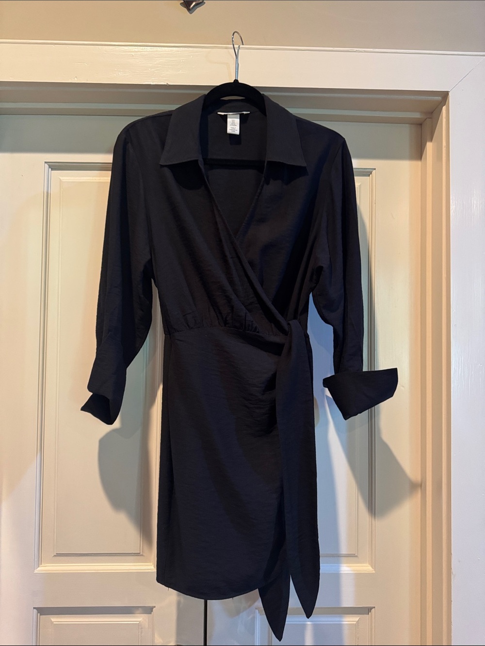 H&M Black Wrap Mini Dress with Collar and Side Tie